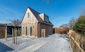 Cosy Holiday Home In Oostkapelle With A Garden
